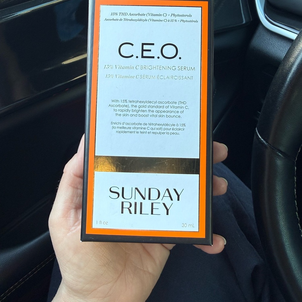 New in Box Sunday Riley C.E.O. Vitamin C Brightening Serum SEALED 🍊 - Picture 2 of 6
